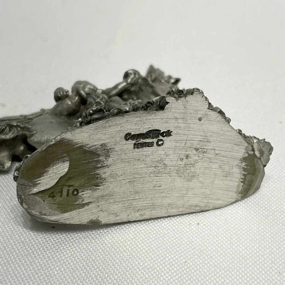 Vintage Comstock Pewter figure 2.25" Cherub on aUnicorn excellent condition - Picture 8 of 13